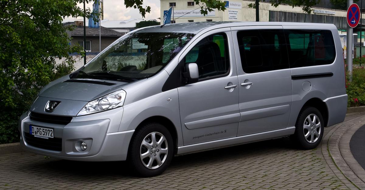 Opel - Vivaro vanaf 2001 Radio CD-Speler reparatie